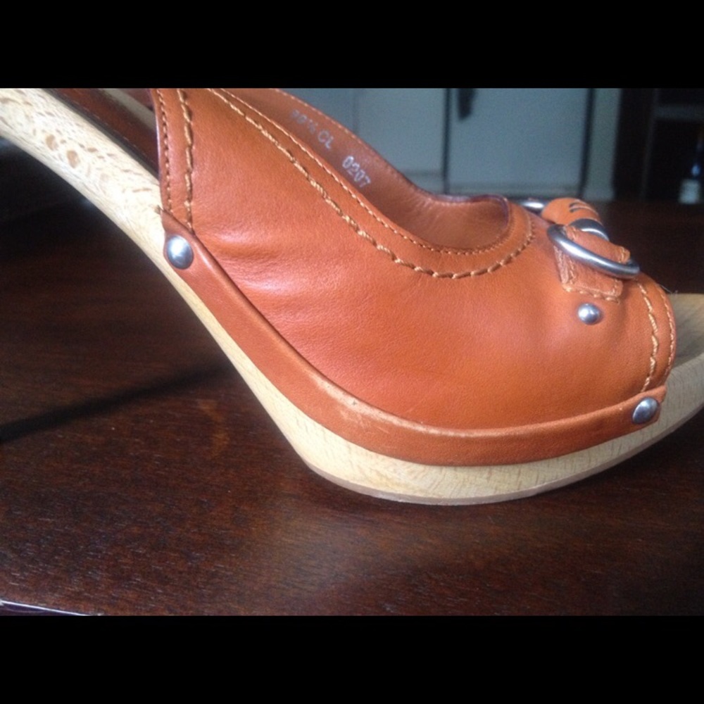 Authentic Dior Cognac Leather heels 9.5  - make me a reasonable offer! - Picture 4 of 8